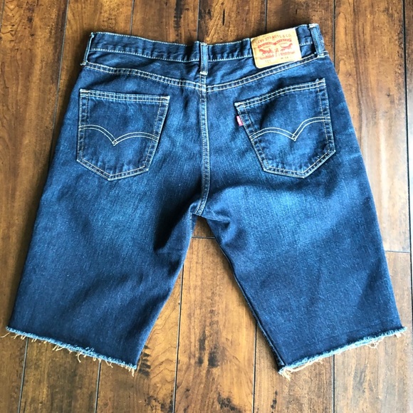 LEVI’S shorts - Picture 2 of 10
